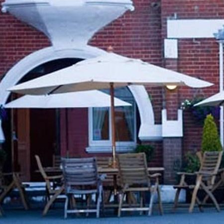 Hickstead Hotel Bolney Dış mekan fotoğraf